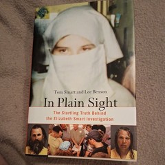 Elizabeth Smart Signed Books! «My Story», «In Plain Sight» 2013 First Edition