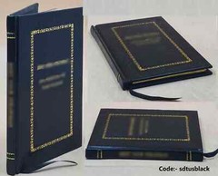 The Boy, The Mole, The Fox And The Horse [Premium Leather Bound]
