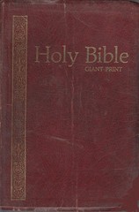 The Holy Bible Giant Print Reference Edition: Old and New Testaments in the …