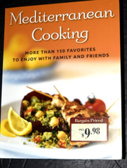 SOFT COVER BOOK, «MEDITERRANEAN COOKING,» 150+ Recipes, 367 Pages, New (c) 2010
