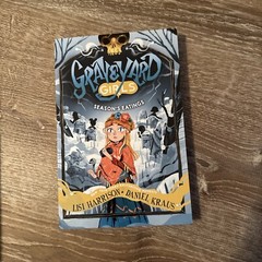 Season’s Eatings by Lisi Harrison and Daniel Kraus (2024, Trade Paperback)