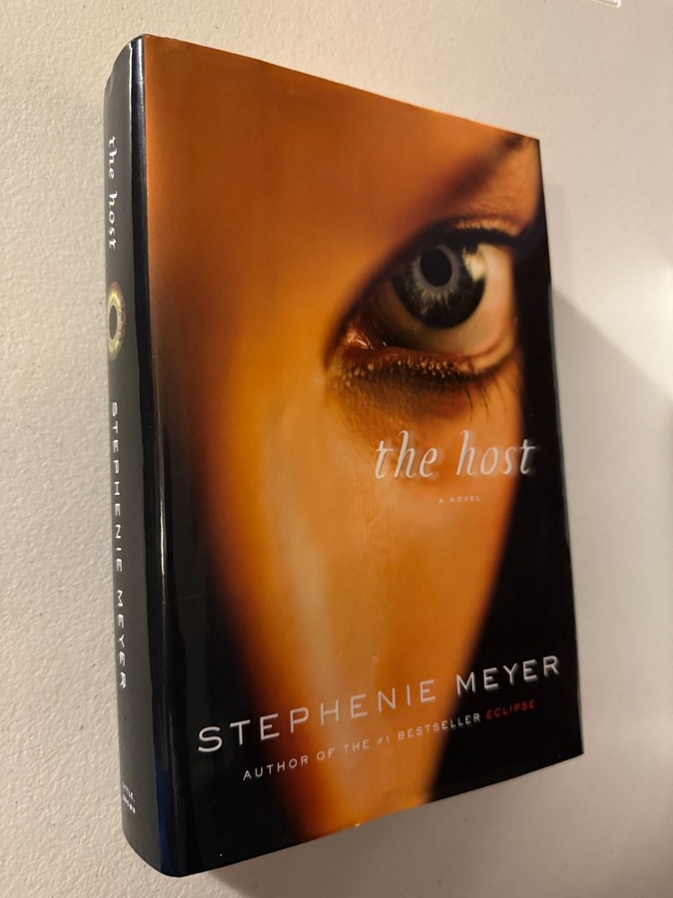 RARE «The Host» SIGNED by Stephenie Meyer 1st Edition 1st Print HC DJ 2008